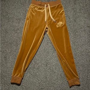 Men’s Plush Nike Velour Pants Brown/Gold Small